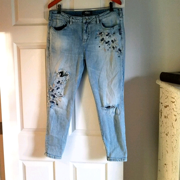 Silver Jeans Denim - Silver Brand 14 Izzy Ankle Skinny Factory Distress